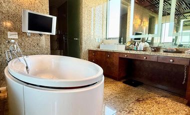 Venta moderno departamento Club de Golf Bosques 4/5 recamaras