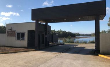 PARCELA CON ORILLA DE RÍO VALDIVIA, CONDOMINIO