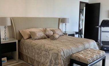 Casa en Residencial Cumbres estilo resort doble terreno