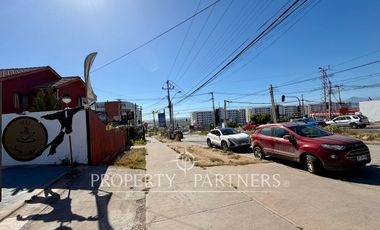 Arriendo Local Comercial en Avenida Cuatro Esquinas, Sector  San Joaquín