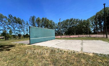 Tres casas en exclusivo condominio Santa Helena