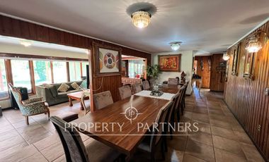 Tres casas en exclusivo condominio Santa Helena