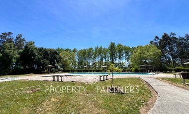 Tres casas en exclusivo condominio Santa Helena