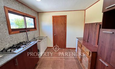 Tres casas en exclusivo condominio Santa Helena