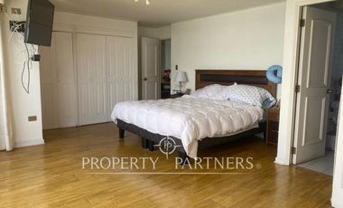 Venta departamento con vista panorámica en edificio Club de Yates