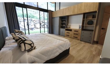 CASA EN VENTA EN MEDIO DEL BOSQUE DE CERRO GORDO, VALLE DE BRAVO