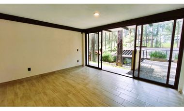 CASA EN VENTA EN MEDIO DEL BOSQUE DE CERRO GORDO, VALLE DE BRAVO