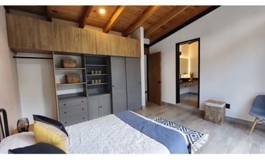 CASA EN VENTA EN MEDIO DEL BOSQUE DE CERRO GORDO, VALLE DE BRAVO