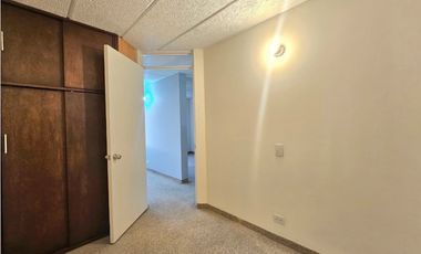 APARTAMENTO EN ARRIENDO, QUINTO PISO, GRAN GRANADA