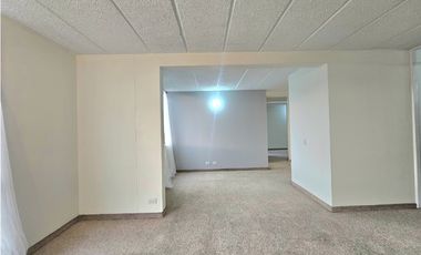 APARTAMENTO EN ARRIENDO, QUINTO PISO, GRAN GRANADA