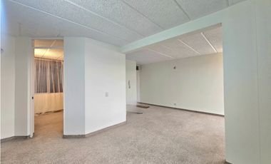 APARTAMENTO EN ARRIENDO, QUINTO PISO, GRAN GRANADA