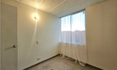 APARTAMENTO EN ARRIENDO, QUINTO PISO, GRAN GRANADA
