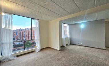 APARTAMENTO EN ARRIENDO, QUINTO PISO, GRAN GRANADA