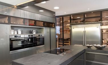 CASA MAGESTUOSA EN MEDELLIN AVENIDA LAS PALMAS   ✅