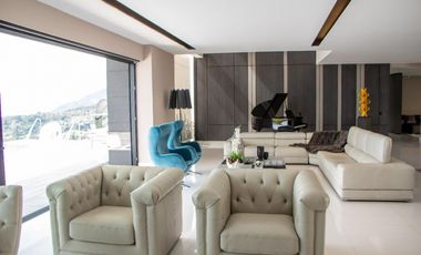 CASA MAGESTUOSA EN MEDELLIN AVENIDA LAS PALMAS   ✅