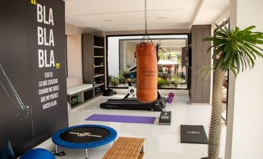 CASA MAGESTUOSA EN MEDELLIN AVENIDA LAS PALMAS   ✅