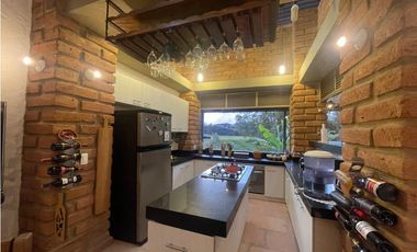 VENTA DE CASA CAMPESTRE RETIRO