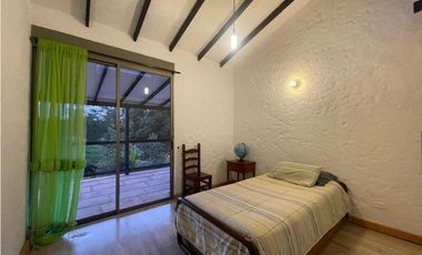 VENTA DE CASA CAMPESTRE RETIRO