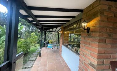 VENTA DE CASA CAMPESTRE RETIRO
