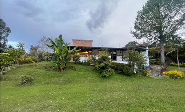VENTA DE CASA CAMPESTRE RETIRO