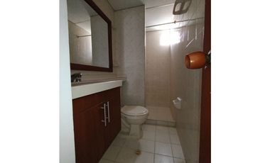 SE ARRIENDA HERMOSO APARTAMENTO EN EDIF SAN MARINO/ LA UNIVERSIDAD