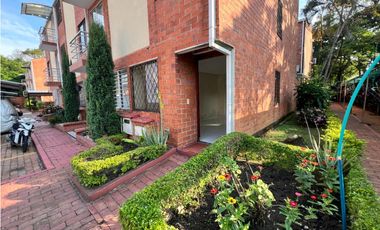 CASA EN CONJUNTO RESIDENCIAL EN EL SUR, EL PARAISO