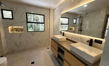 Casa campestre en arriendo o venta, Rionegro, Antioquia.