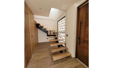 Casa campestre en arriendo o venta, Rionegro, Antioquia.