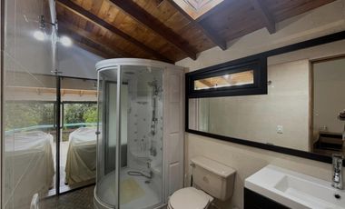Hermosa casa-finca cerca a Medellín