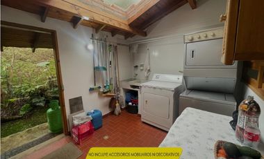 Hermosa casa-finca cerca a Medellín
