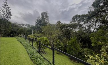 Hermosa casa-finca cerca a Medellín