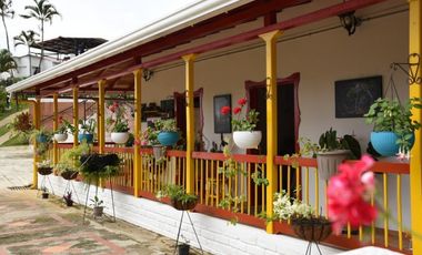 VENTA DE FINCA HOTEL SECTOR BUENAVISTA QUINDIO