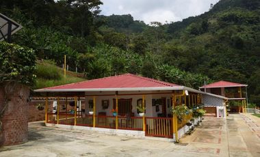 VENTA DE FINCA HOTEL SECTOR BUENAVISTA QUINDIO