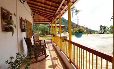 VENTA DE FINCA HOTEL SECTOR BUENAVISTA QUINDIO
