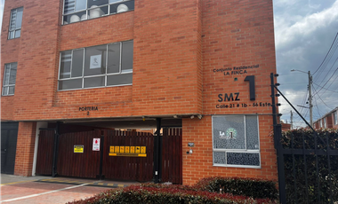 CASA EN VENTA EN MADRID CONJUNTO LA FINCA MANZANA 1