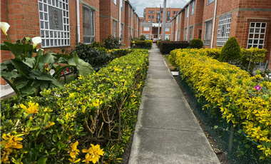 CASA EN VENTA EN MADRID CONJUNTO LA FINCA MANZANA 1