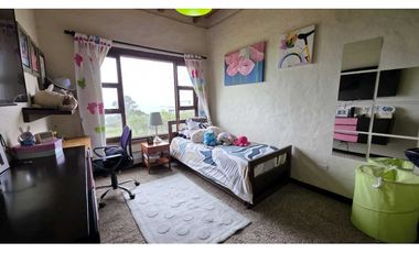 VENDO/PERMUTO FINCA EN LA CALERA 1.8 HECTAREAS PRODUCTIVA (IC)