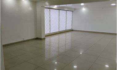SANTA BARBARA CASA ESQUINERA COMERCIAL EN ARRIENDO  1.136 M²