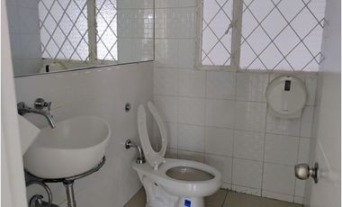 SANTA BARBARA CASA ESQUINERA COMERCIAL EN ARRIENDO  1.136 M²