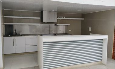SANTA BARBARA CASA ESQUINERA COMERCIAL EN ARRIENDO  1.136 M²
