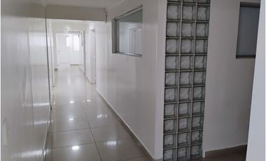 SANTA BARBARA CASA ESQUINERA COMERCIAL EN ARRIENDO  1.136 M²