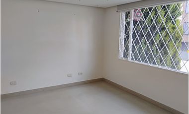SANTA BARBARA CASA ESQUINERA COMERCIAL EN ARRIENDO  1.136 M²