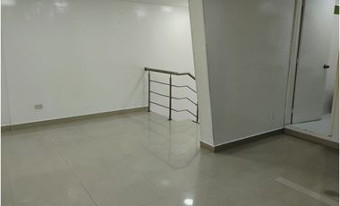 SANTA BARBARA CASA ESQUINERA COMERCIAL EN ARRIENDO  1.136 M²