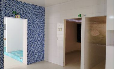 SANTA BARBARA CASA ESQUINERA COMERCIAL EN ARRIENDO  1.136 M²