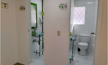 SANTA BARBARA CASA ESQUINERA COMERCIAL EN ARRIENDO  1.136 M²