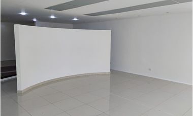 SANTA BARBARA CASA ESQUINERA COMERCIAL EN ARRIENDO  1.136 M²