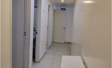SANTA BARBARA CASA ESQUINERA COMERCIAL EN ARRIENDO  1.136 M²