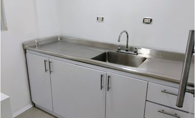 SANTA BARBARA CASA ESQUINERA COMERCIAL EN ARRIENDO  1.136 M²