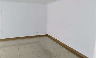 SANTA BARBARA CASA ESQUINERA COMERCIAL EN ARRIENDO  1.136 M²