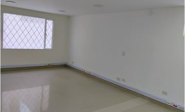 SANTA BARBARA CASA ESQUINERA COMERCIAL EN ARRIENDO  1.136 M²